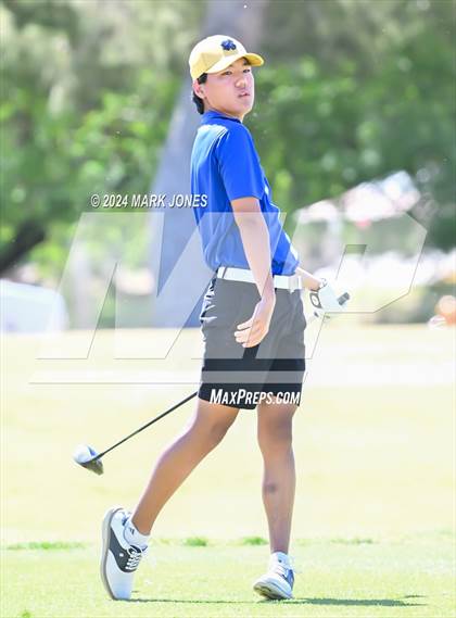 Thumbnail 2 in AIA Division III State Championship photogallery.