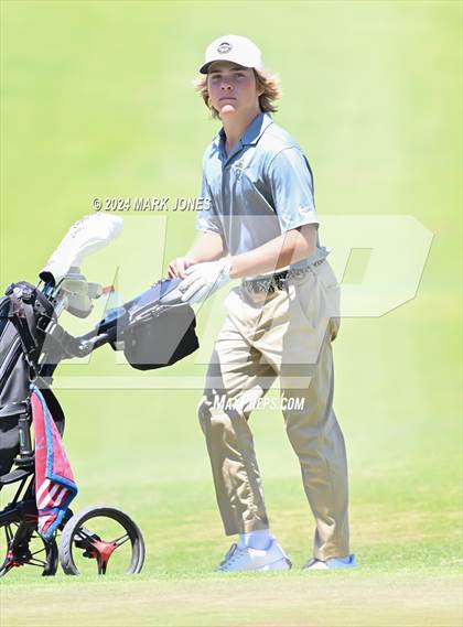 Thumbnail 1 in AIA Division III State Championship photogallery.