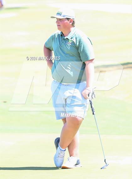Thumbnail 3 in AIA Division III State Championship photogallery.