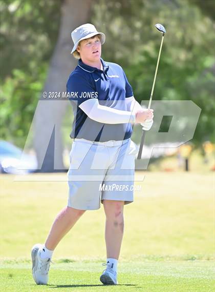 Thumbnail 2 in AIA Division III State Championship photogallery.