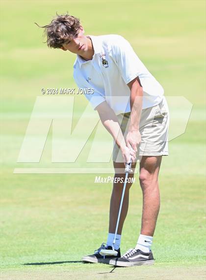 Thumbnail 1 in AIA Division III State Championship photogallery.