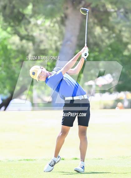 Thumbnail 1 in AIA Division III State Championship photogallery.