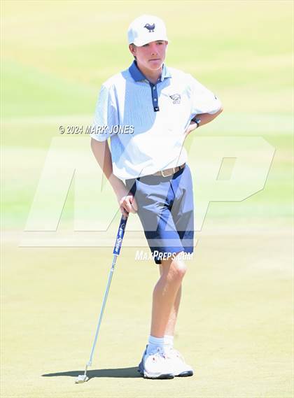 Thumbnail 3 in AIA Division III State Championship photogallery.