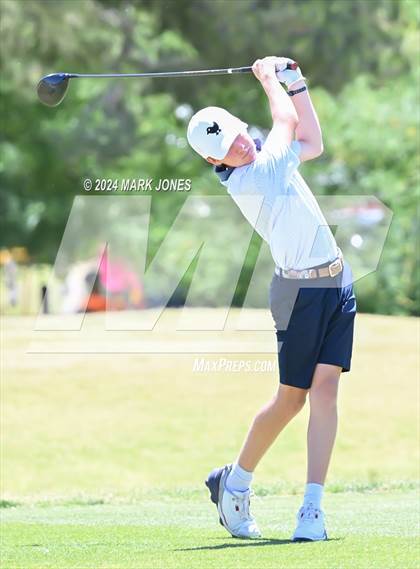 Thumbnail 2 in AIA Division III State Championship photogallery.
