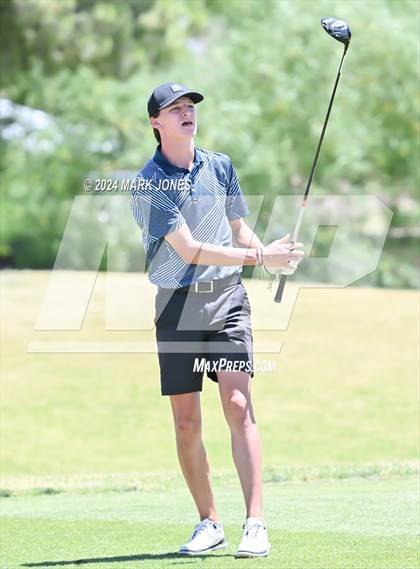 Thumbnail 1 in AIA Division III State Championship photogallery.
