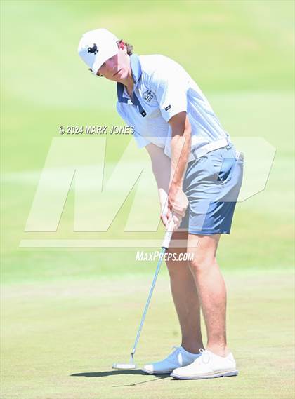 Thumbnail 1 in AIA Division III State Championship photogallery.