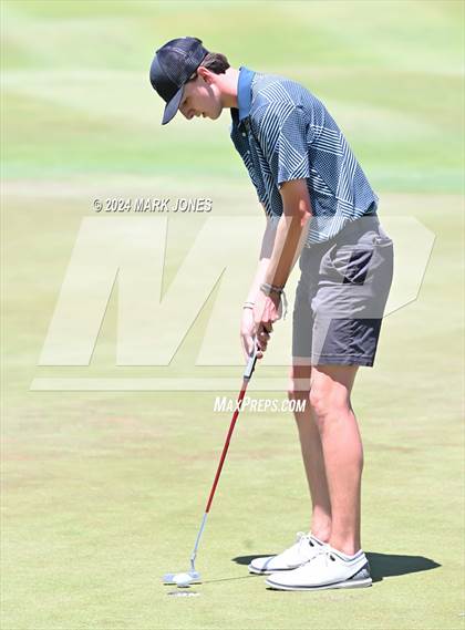 Thumbnail 1 in AIA Division III State Championship photogallery.