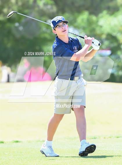 Thumbnail 2 in AIA Division III State Championship photogallery.