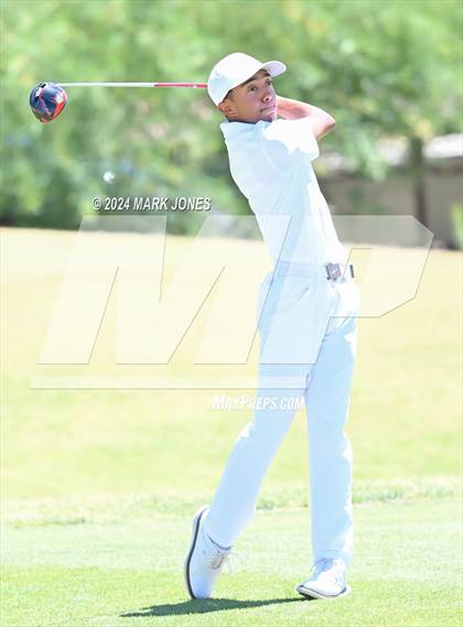 Thumbnail 1 in AIA Division III State Championship photogallery.