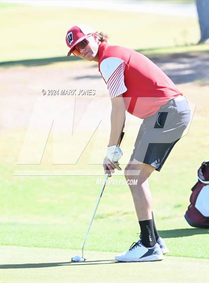 Thumbnail 2 in AIA Division III State Championship photogallery.
