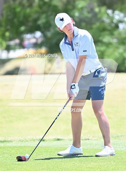 Thumbnail 1 in AIA Division III State Championship photogallery.