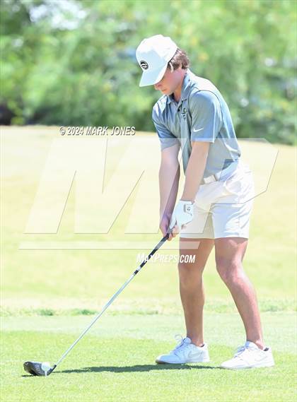Thumbnail 3 in AIA Division III State Championship photogallery.