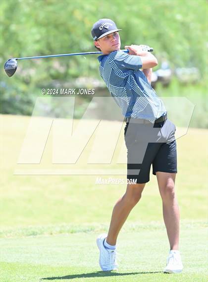 Thumbnail 1 in AIA Division III State Championship photogallery.
