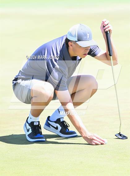 Thumbnail 2 in AIA Division III State Championship photogallery.