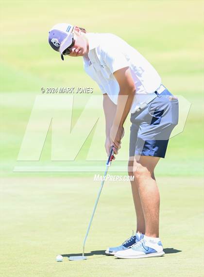 Thumbnail 1 in AIA Division III State Championship photogallery.
