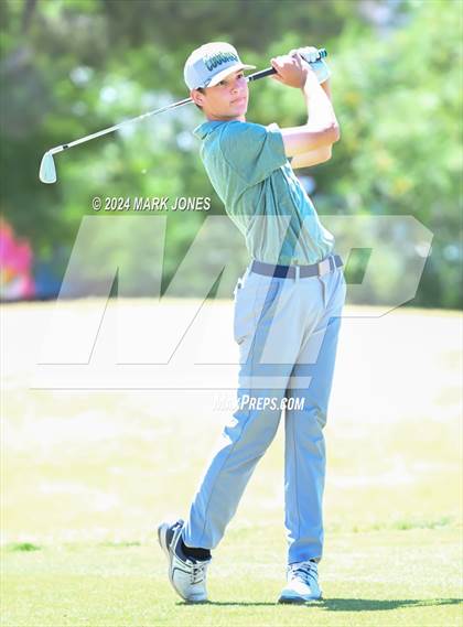 Thumbnail 3 in AIA Division III State Championship photogallery.