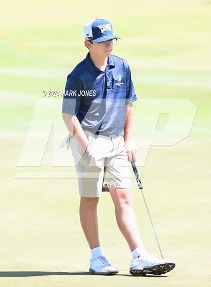 Thumbnail 1 in AIA Division III State Championship photogallery.