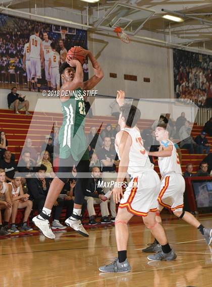 Thumbnail 1 in St. Patrick-St. Vincent @ Jesuit (Father Barry Christmas Classic) photogallery.