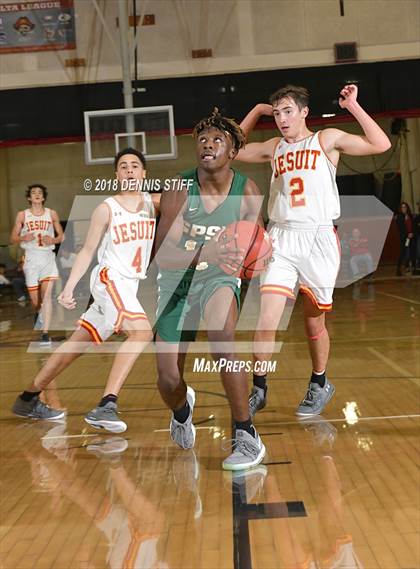 Thumbnail 3 in St. Patrick-St. Vincent @ Jesuit (Father Barry Christmas Classic) photogallery.