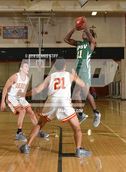Thumbnail 1 in St. Patrick-St. Vincent @ Jesuit (Father Barry Christmas Classic) photogallery.
