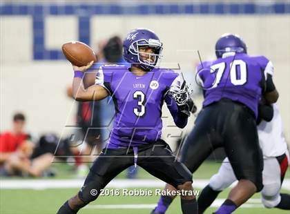 Thumbnail 3 in Parkway vs. Lufkin (Battle on the Border) photogallery.