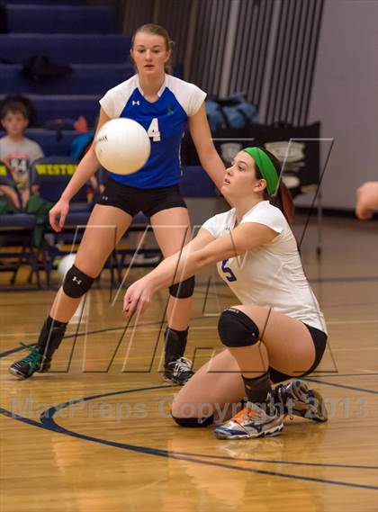 Thumbnail 1 in Joel Barlow vs. Newtown (SWC Final) photogallery.