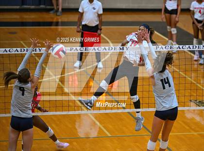 Thumbnail 2 in Woodward Academy @ Pace Academy photogallery.