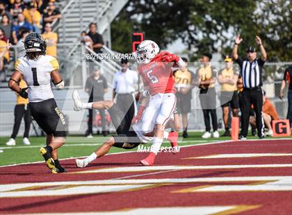Thumbnail 3 in Lake Travis vs. Brennan (UIL 6A D1 Quarterfinal Playoff) photogallery.