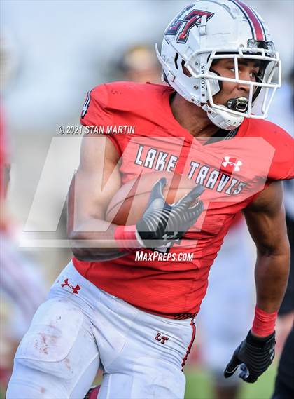 Thumbnail 3 in Lake Travis vs. Brennan (UIL 6A D1 Quarterfinal Playoff) photogallery.