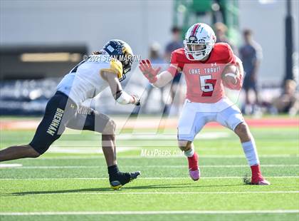 Thumbnail 2 in Lake Travis vs. Brennan (UIL 6A D1 Quarterfinal Playoff) photogallery.