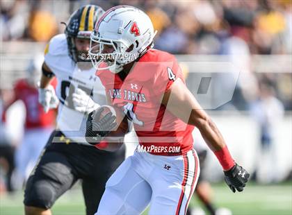 Thumbnail 1 in Lake Travis vs. Brennan (UIL 6A D1 Quarterfinal Playoff) photogallery.