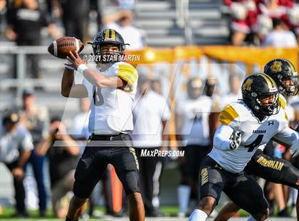 Thumbnail 1 in Lake Travis vs. Brennan (UIL 6A D1 Quarterfinal Playoff) photogallery.