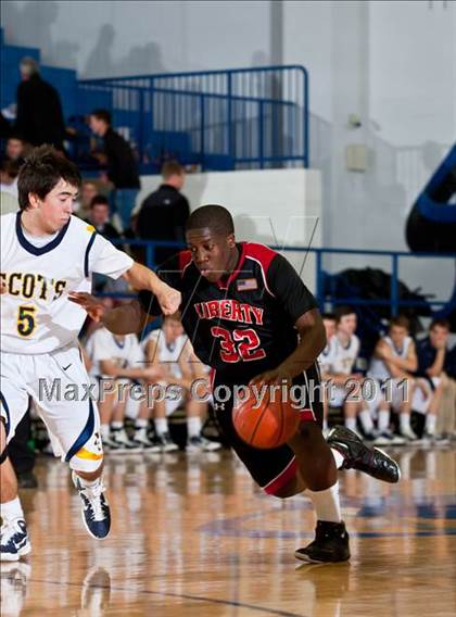 Thumbnail 1 in Highland Park vs. Liberty (UIL 4A Bi-District Playoffs) photogallery.