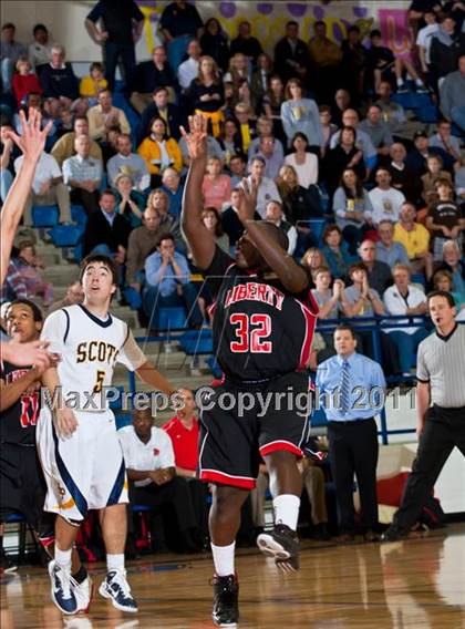 Thumbnail 2 in Highland Park vs. Liberty (UIL 4A Bi-District Playoffs) photogallery.