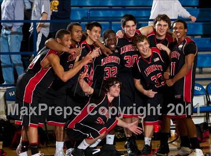 Thumbnail 3 in Highland Park vs. Liberty (UIL 4A Bi-District Playoffs) photogallery.
