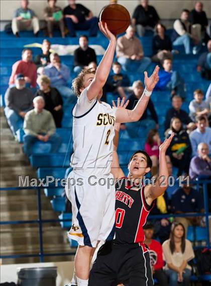 Thumbnail 3 in Highland Park vs. Liberty (UIL 4A Bi-District Playoffs) photogallery.