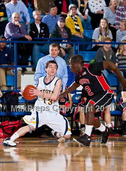 Thumbnail 1 in Highland Park vs. Liberty (UIL 4A Bi-District Playoffs) photogallery.