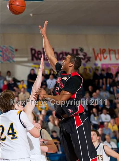 Thumbnail 3 in Highland Park vs. Liberty (UIL 4A Bi-District Playoffs) photogallery.