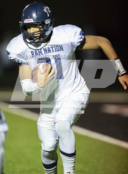 Thumbnail 2 in Pilaski vs. Muskego (WIAA D1 Round 1) photogallery.