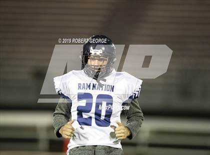 Thumbnail 2 in Pilaski vs. Muskego (WIAA D1 Round 1) photogallery.
