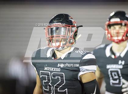 Thumbnail 1 in Pilaski vs. Muskego (WIAA D1 Round 1) photogallery.