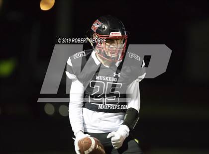 Thumbnail 2 in Pilaski vs. Muskego (WIAA D1 Round 1) photogallery.