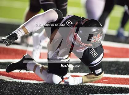 Thumbnail 1 in Pilaski vs. Muskego (WIAA D1 Round 1) photogallery.