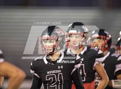 Thumbnail 2 in Pilaski vs. Muskego (WIAA D1 Round 1) photogallery.