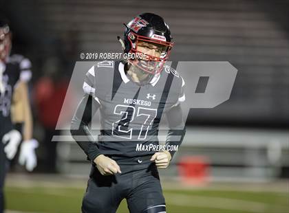 Thumbnail 2 in Pilaski vs. Muskego (WIAA D1 Round 1) photogallery.