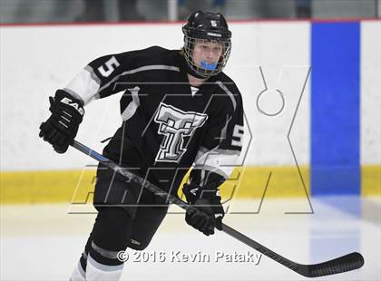 Thumbnail 3 in Tri-Town @ Lyman Hall/Haddam-Killingworth/Coginchaug (CIAC D3 1st Round) photogallery.