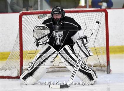 Thumbnail 3 in Tri-Town @ Lyman Hall/Haddam-Killingworth/Coginchaug (CIAC D3 1st Round) photogallery.