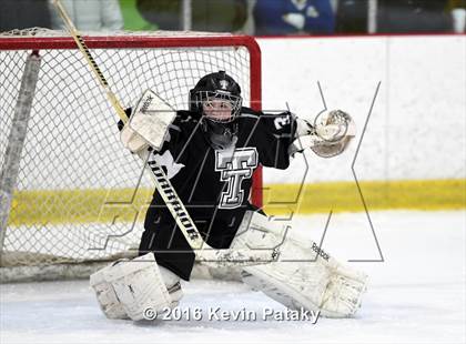 Thumbnail 3 in Tri-Town @ Lyman Hall/Haddam-Killingworth/Coginchaug (CIAC D3 1st Round) photogallery.