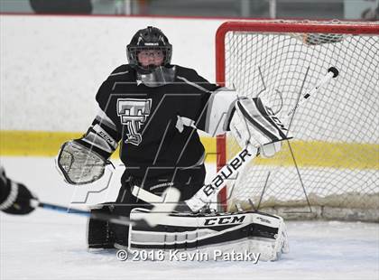 Thumbnail 3 in Tri-Town @ Lyman Hall/Haddam-Killingworth/Coginchaug (CIAC D3 1st Round) photogallery.