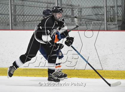 Thumbnail 3 in Tri-Town @ Lyman Hall/Haddam-Killingworth/Coginchaug (CIAC D3 1st Round) photogallery.